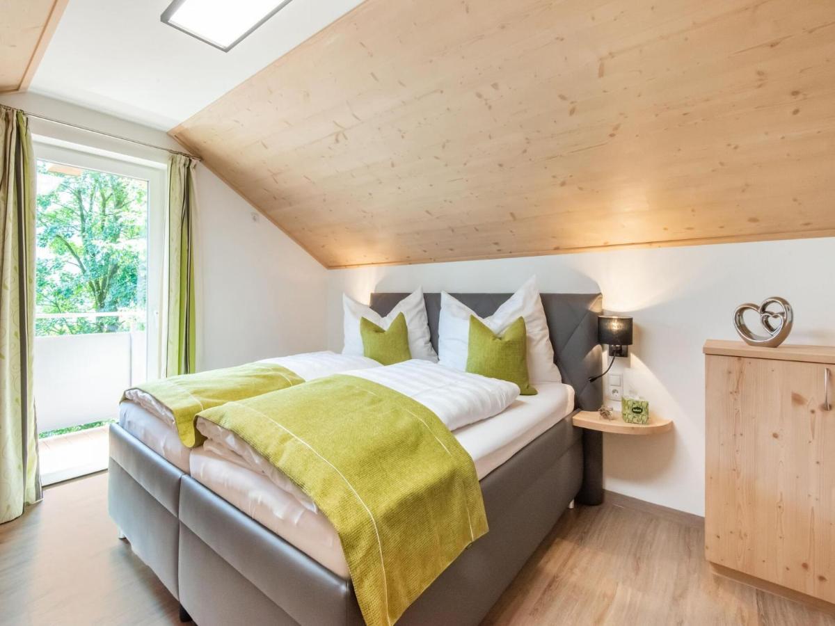 Alpine Holiday Home in Bramberg am Wildkogel with Garden Exterior foto