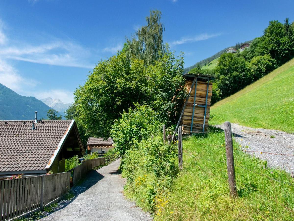 Alpine Holiday Home in Bramberg am Wildkogel with Garden Exterior foto