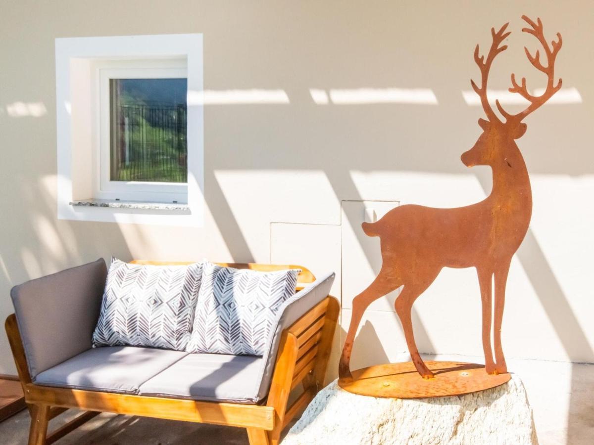 Alpine Holiday Home in Bramberg am Wildkogel with Garden Exterior foto